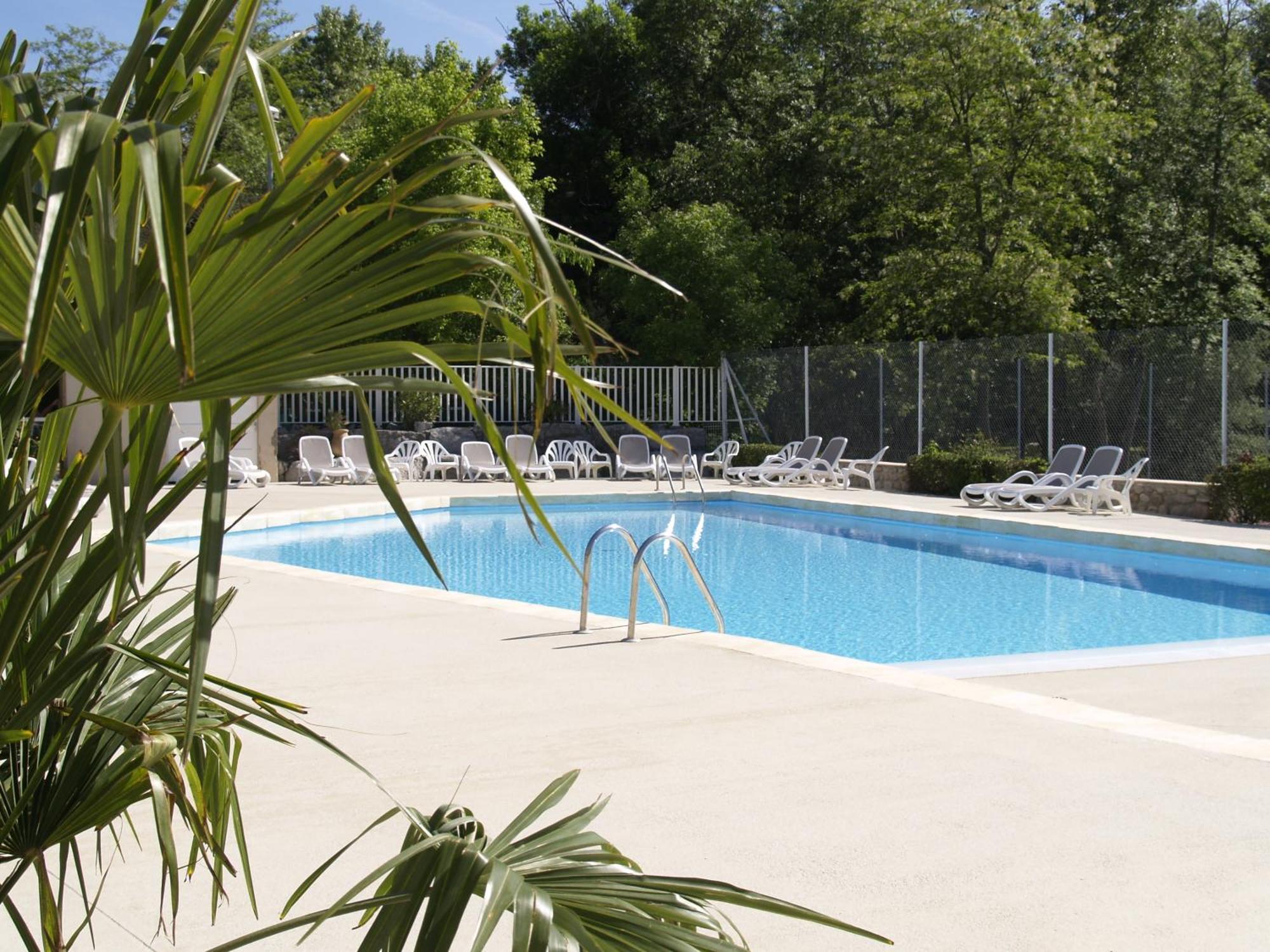 Camping La Digue Chauzon Экстерьер фото