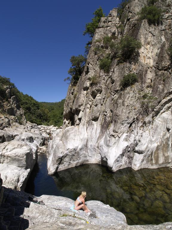 Camping La Digue Chauzon Экстерьер фото