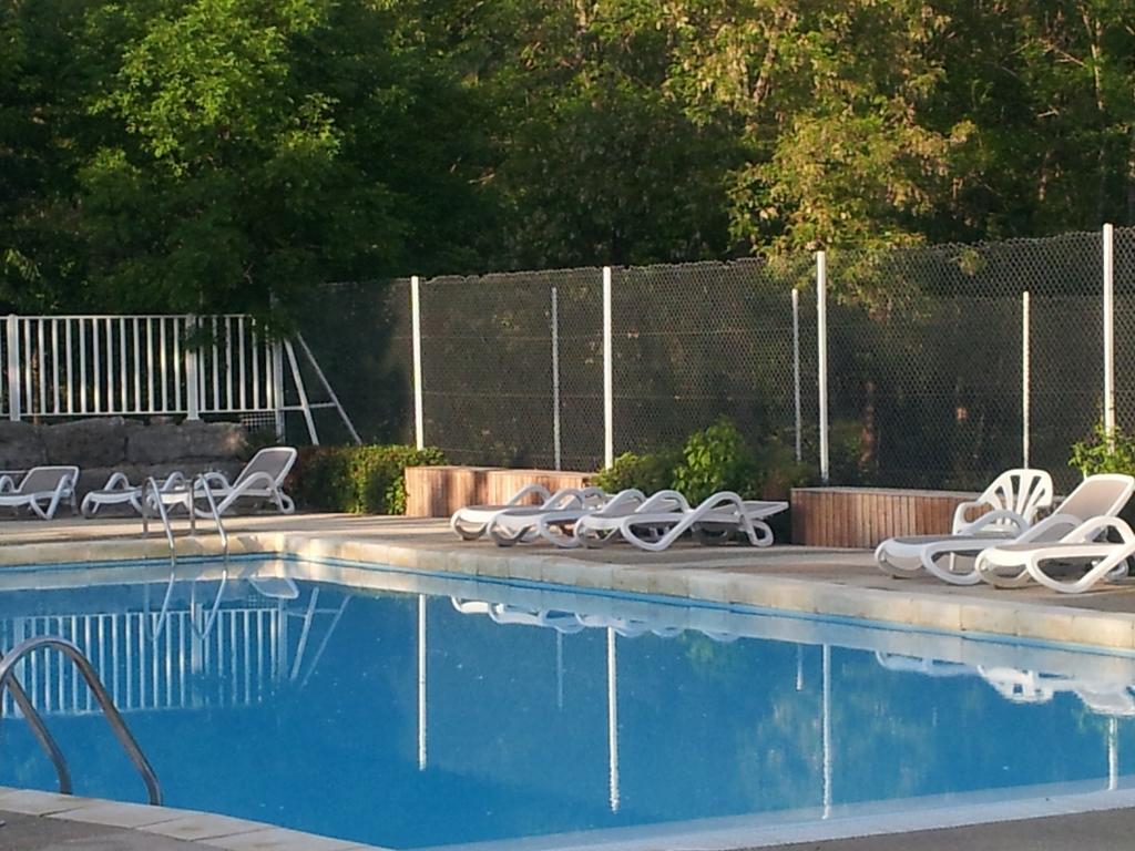 Camping La Digue Chauzon Экстерьер фото